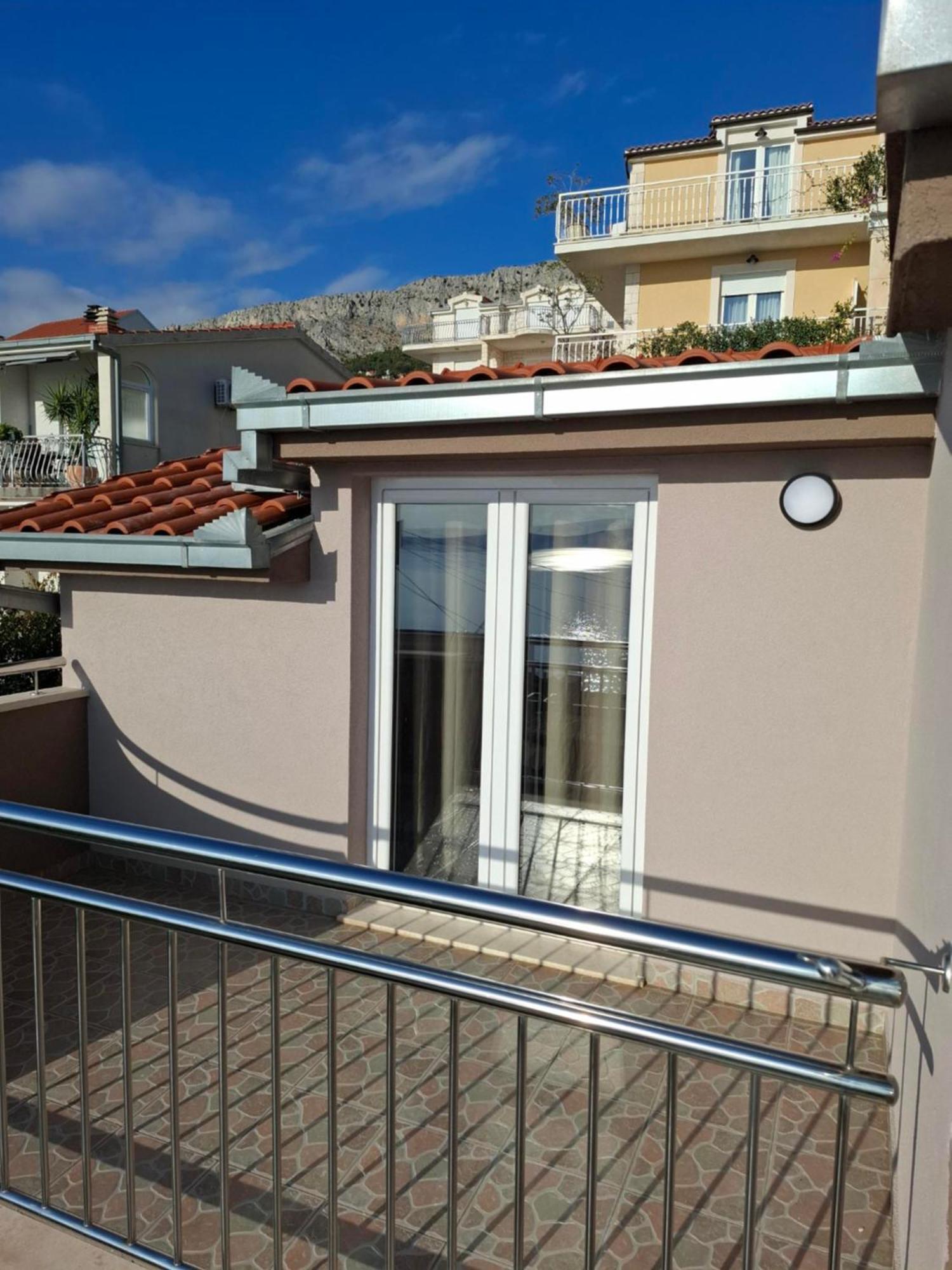 Apartment Ante Dugi Rat Kültér fotó